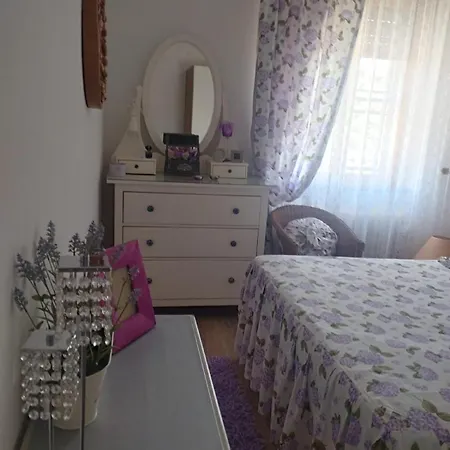 Cristin Oda ve Kahvaltı *